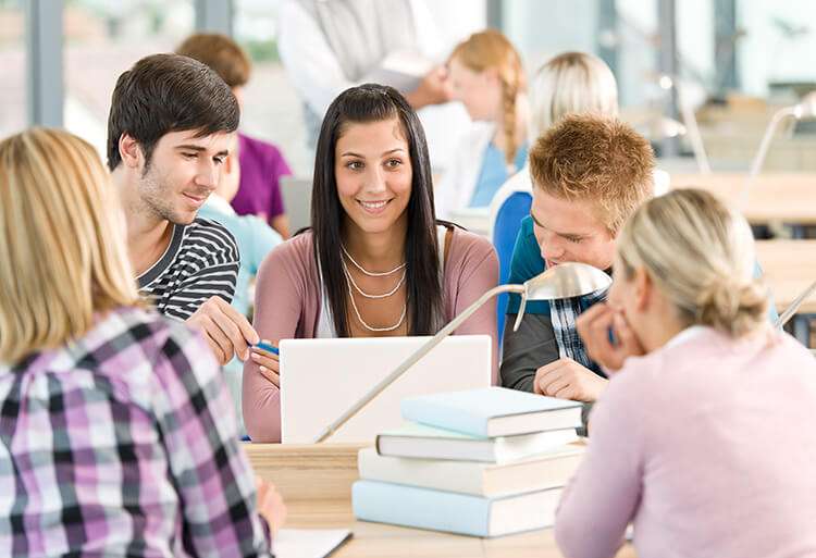 Bourses Canadiennes d’exemption des frais de scolarité majorés Session d'Hiver 2016