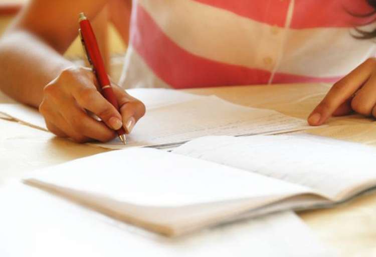 Concours pour le recrutement d’Élèves Sous-Officiers féminins hôtesses de l'Air 2017